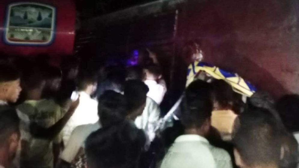 মুহূর্তেই বাসের নিচে অটোরিকশা, জামালপুরে নিহত ৩