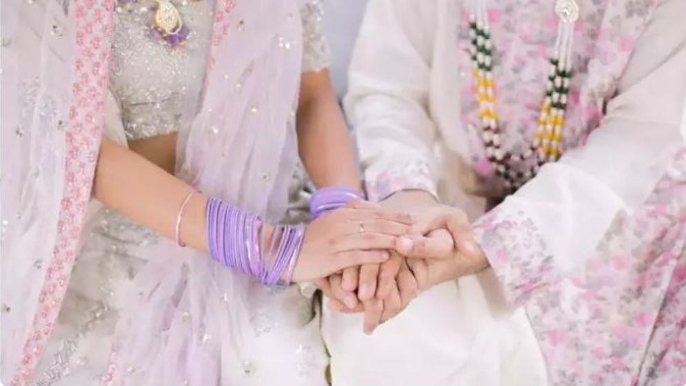 কেন মিলছে না পাত্রী? ২৯ যুবকের আত্মহত্যার পর যে প্রশ্ন উঠছে ভারতে