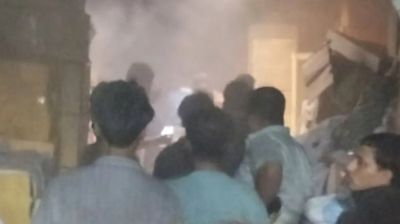 চট্টগ্রামে গোলাম রসুল মার্কেটে আগুন