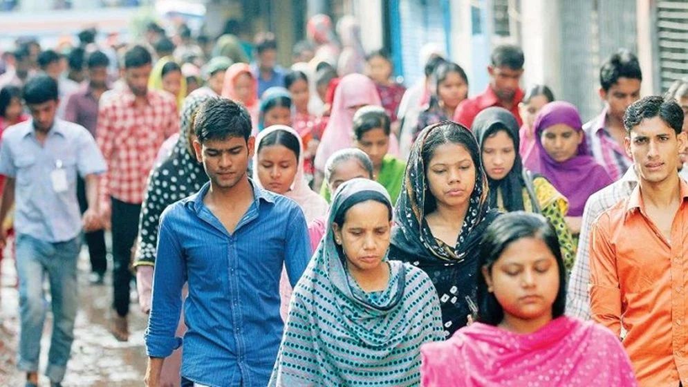 তিন বছর ধরে থমকে সাক্ষরতার হার, নিরক্ষর প্রায় ৪ কোটি