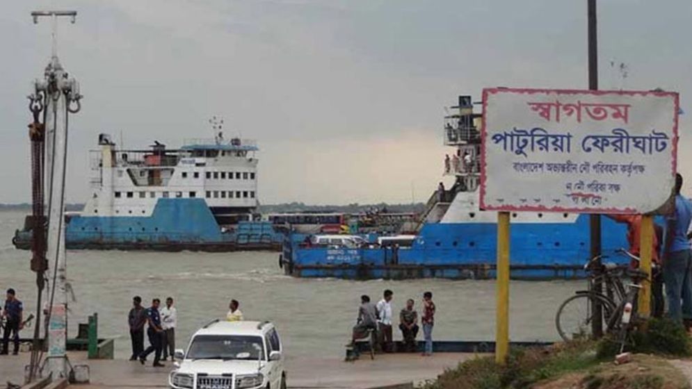 পাটুরিয়া-দৌলতদিয়ায় নৌযান চলাচলে সতর্কতার নির্দেশ