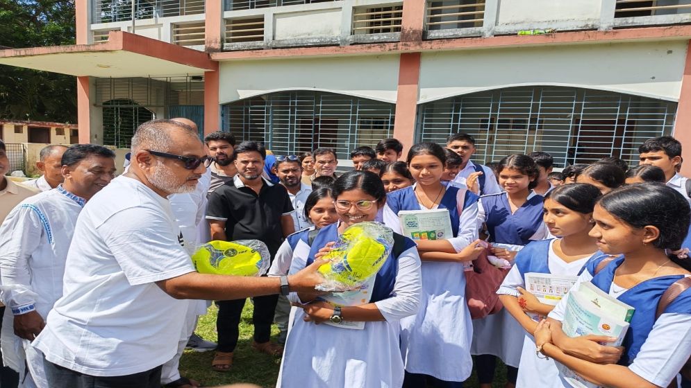 শিক্ষার মানোন্নয়নে বর্তমান সরকার কাজ করে যাচ্ছে: এস এম জিলানী