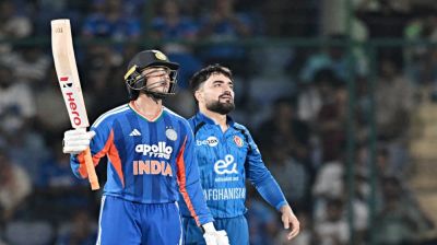 ৩২ বলে ৮২! অভিষেকের ঝড়ে উড়ে গেল আফগানিস্তান