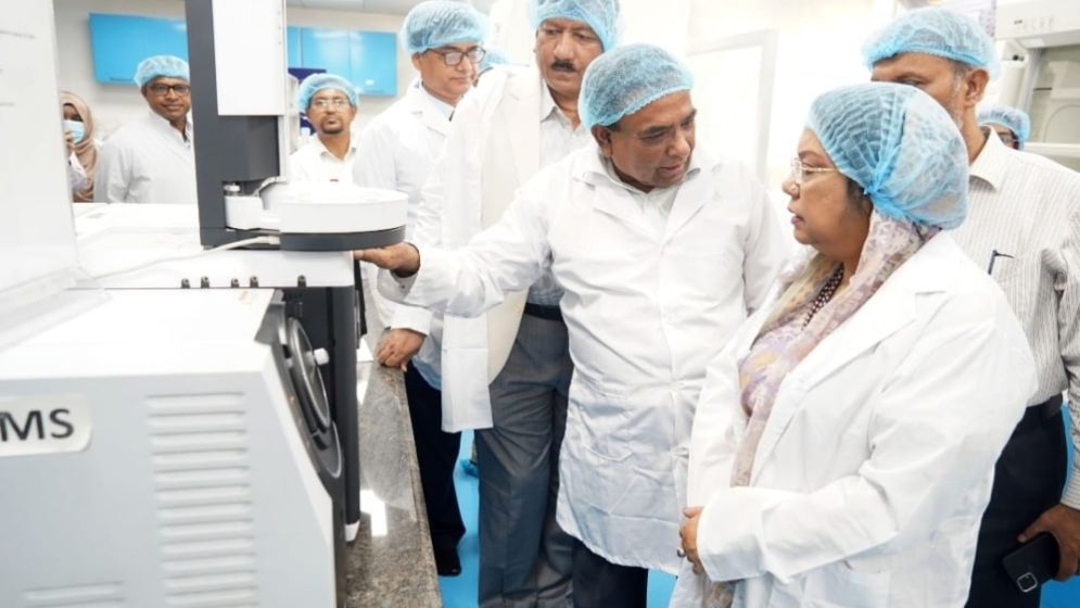 নিরাপদ খাদ্য নিশ্চিতে জনসচেতনতা ও পরীক্ষার সক্ষমতা বাড়াতে হবে: খাদ্যমন্ত্রী