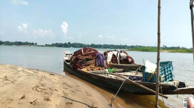 যাদুকাটা নদীতে বাল্কহেডে বালু তোলার অপরাধে ১ জনকে ৬ মাসের কারাদণ্ড