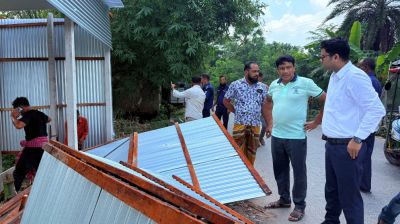 নগরকান্দায় খালের জায়গায় অবৈধ দোকান উচ্ছেদ, বেকারিকে জরিমানা