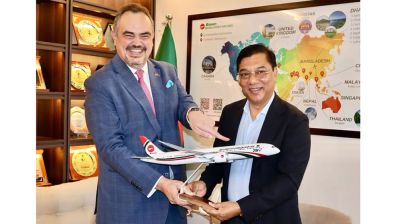 বিমান খাতের উন্নয়নে মন্ত্রীর সঙ্গে মার্কিন রাষ্ট্রদূতের বৈঠক