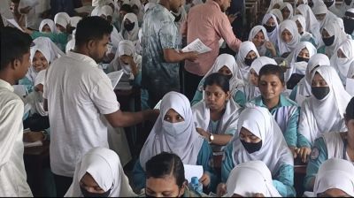 লক্ষ্মীপুরে ডেঙ্গু প্রতিরোধে শিক্ষার্থীদের মাঝে ছাত্রদলের লিফলেট