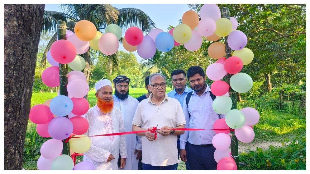 হালুয়াঘাটে শুভসংঘ স্কুলে নতুন পাঠাগারের উদ্বোধন