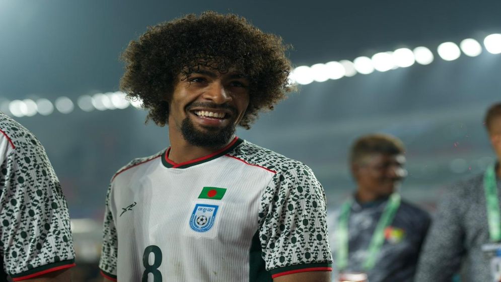 ইন্দোনেশিয়ায় বাংলাদেশ দলে যোগ দিলেন হামজা