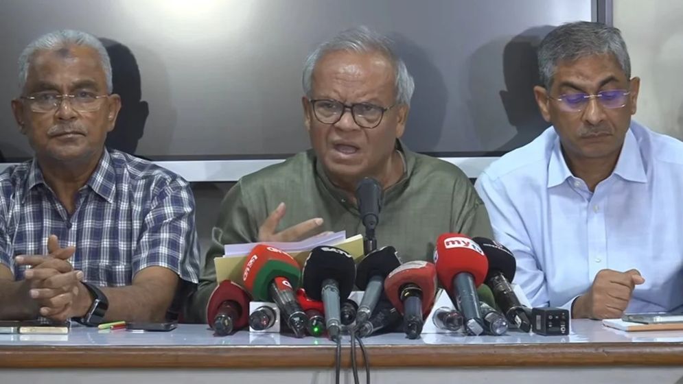দাম বাড়ানোর পরও অন্য দেশের তুলনায় বাংলাদেশে তেল সস্তা: রিজভী