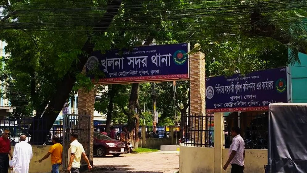 হোটেলরুমে স্ত্রীর হাতে স্বামী খুন, দেহব্যবসায় বাধ্য করার অভিযোগ