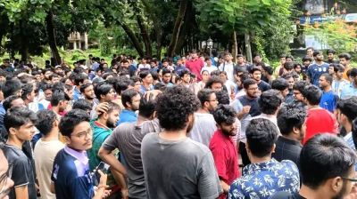 চুয়েটে শিক্ষার্থীদের ‘কমপ্লিট শাটডাউন’ ঘোষণা, বন্ধ একাডেমিক কার্যক্রম