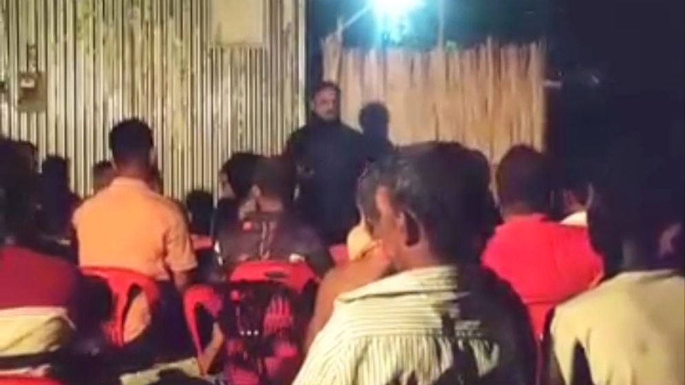 ‘অস্ত্র বানান, মার্ডার হলে আমি দেখব’: সালথার ইউপি চেয়ারম্যানের বক্তব্য ভাইরাল