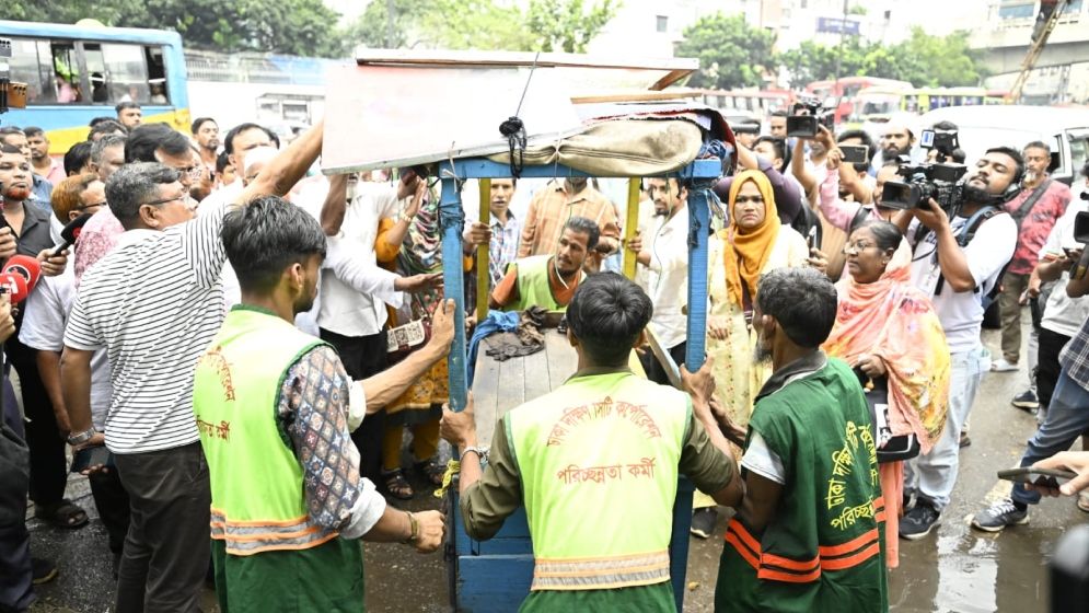 পল্টন থেকে নর্থ সাউথ রোডে হকার বসা নিষেধ, কড়া অবস্থানে ডিএসসিসি