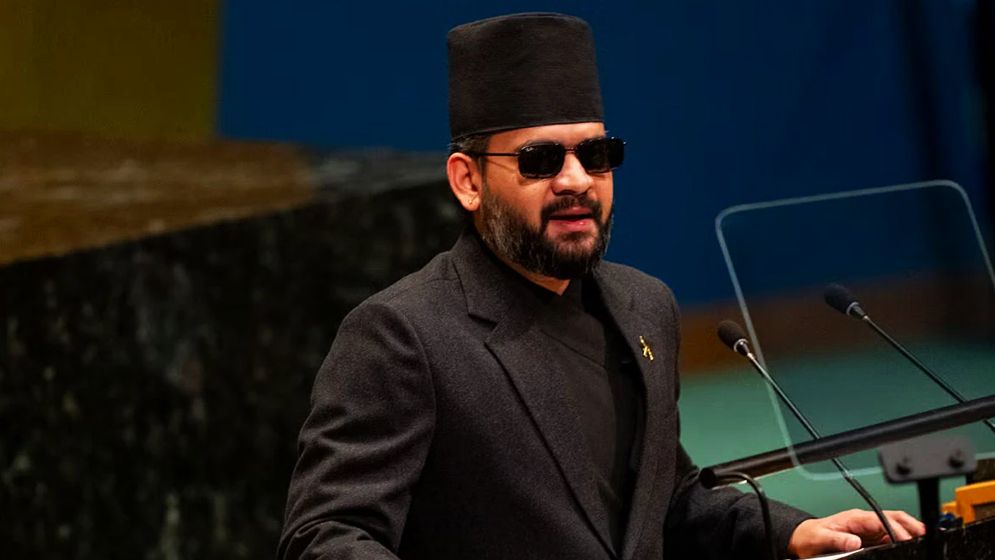 যুদ্ধের অস্ত্র দ্রুত পৌঁছায়, কিন্তু কৃষকের কাছে সার পৌঁছায় না: নেপালের প্রধানমন্ত্রী