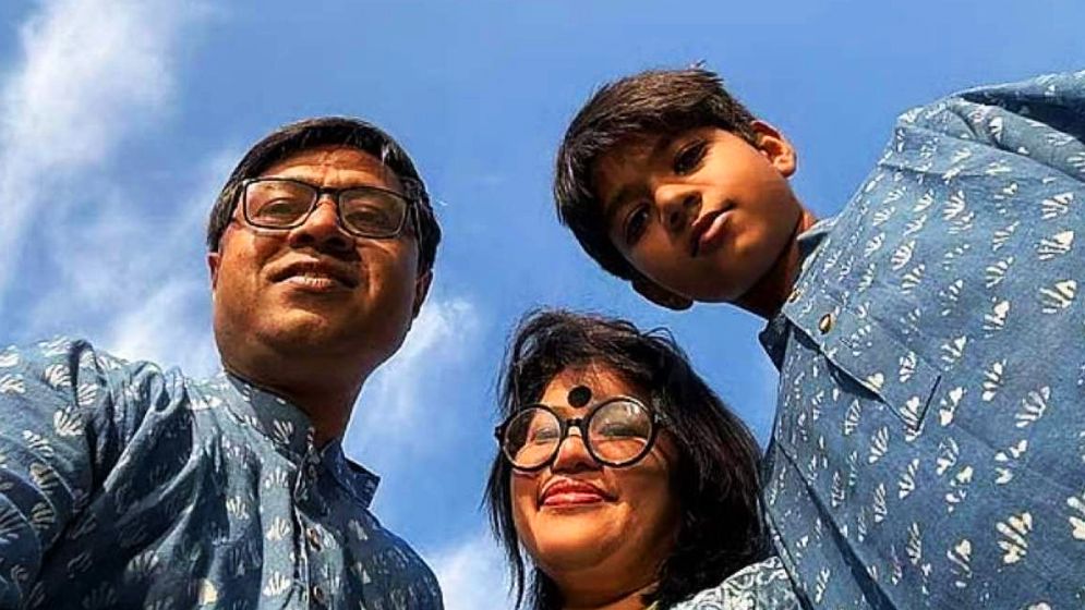 অজ্ঞাত নম্বর থেকে অপ্রতিমের বাবা-মাকে হুমকি, থানায় জিডি
