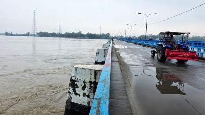 বর্ষণ ও উজানের ঢলে বাড়ছে তিস্তার পানি, নিম্নাঞ্চলে বন্যার শঙ্কা