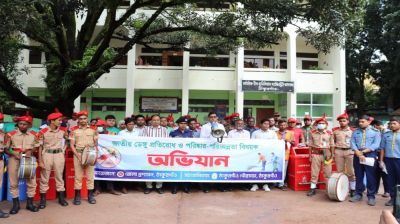 ঠাকুরগাঁওয়ে ডেঙ্গু প্রতিরোধে পরিচ্ছন্নতা অভিযান, র‌্যালি, সভা