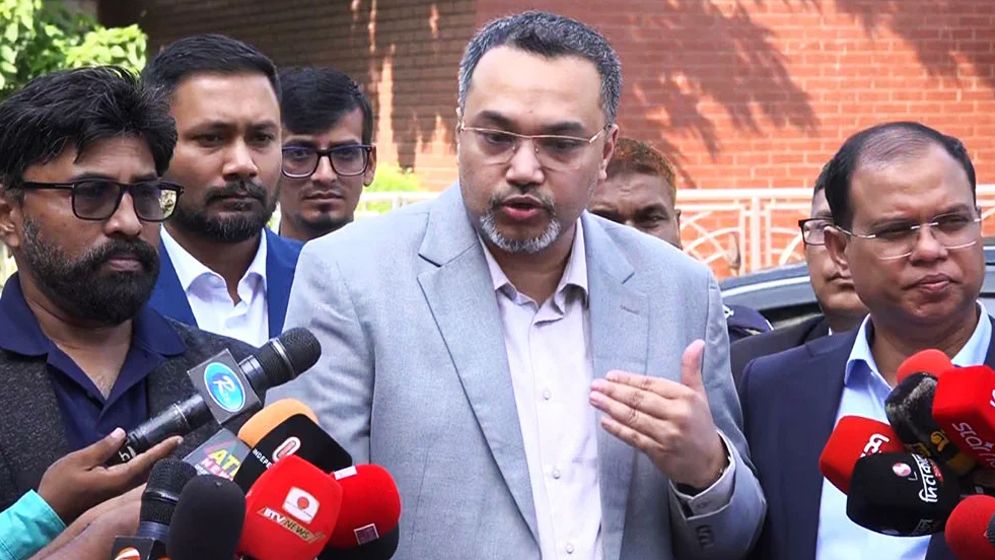 দ্বিপক্ষীয় স্বার্থে বোয়িং কেনার চুক্তি হয়েছে: মাহদী আমিন