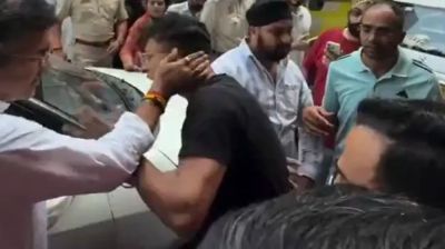 দিল্লিতে যুবককে থাপ্পড় বিজেপি মন্ত্রীর, পাল্টা ধাক্কা যুবকের