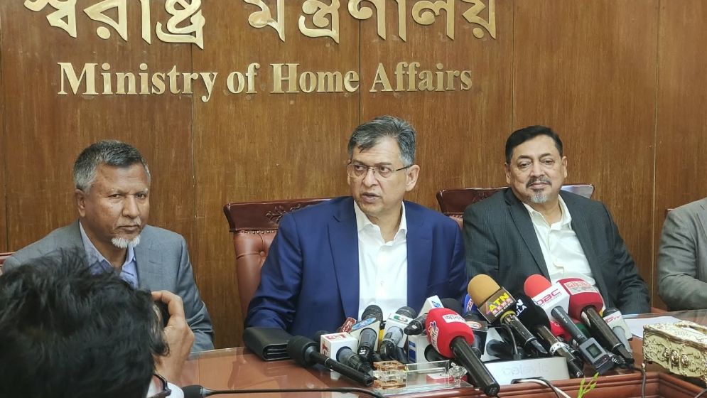 ৪৯তম বিসিএসের বাকি ৪৬ জনের প্রজ্ঞাপন সোমবার, রাজনৈতিক পরিচয়ে বৈষম্য হবে না