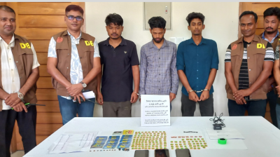 ফিঙ্গার প্রিন্ট ক্লোন প্রতারণা চক্র: আটক ৩, বিপুল পরিমাণ সিম, ইলেকট্রনিক সামগ্রী উদ্ধার