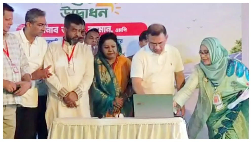 দেশের প্রথম সৌরবিদ্যুৎ প্রকল্পের উদ্বোধন করলেন প্রধানমন্ত্রী
