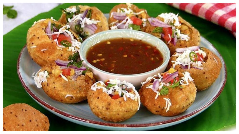ঢাকার রাস্তায় কেন এত জনপ্রিয় ফুচকা?