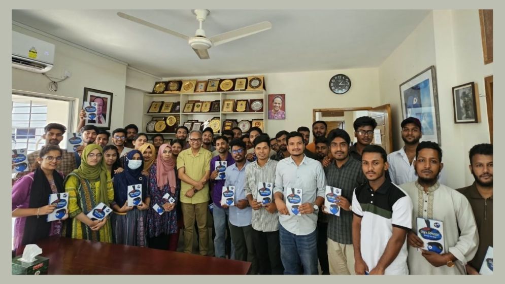 ‘চাকরির ক্ষেত্রে প্রতিষ্ঠান নয়, মেধার যাচাই করা উচিত’