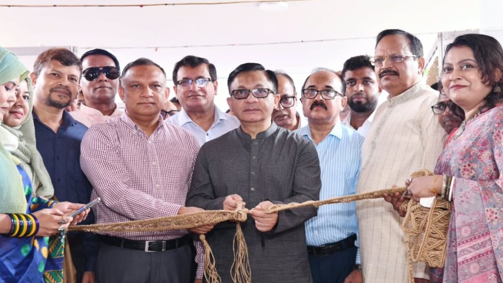 পাটের সর্বোচ্চ মূল্য সংযোজন ও বাজার সম্প্রসারণে সরকারের জোর