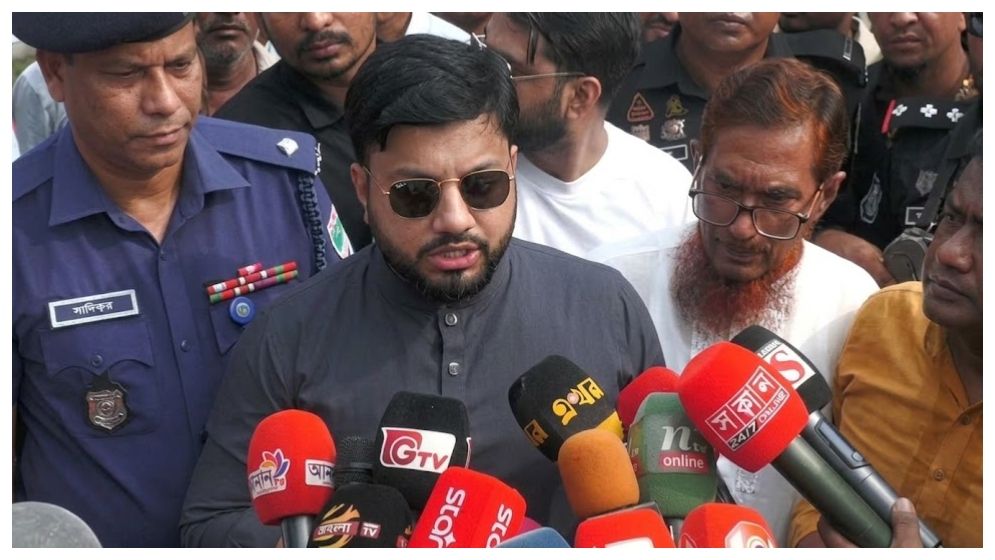 দুর্গাপূজায় কোনো দুরভিসন্ধি সহ্য করবে না সরকার: প্রতিমন্ত্রী ইশরাক