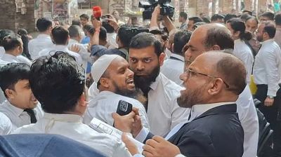 আখতারুজ্জামানের জামিন শুনানিকে ঘিরে বিএনপি-জামায়াতপন্থী আইনজীবীদের হট্টগোল