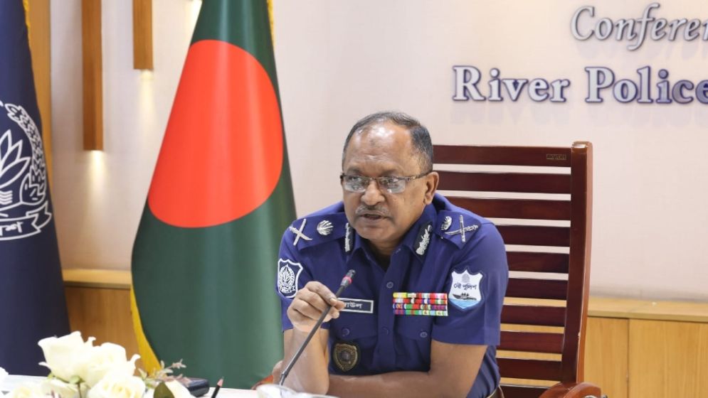 দুর্গাপূজায় নৌপথের নিরাপত্তায় বাড়ছে নৌ পুলিশের নজরদারি