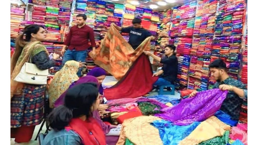 দুর্গাপূজায় দোকানপাট-শপিং মল খোলা রাখার সময় বাড়ল