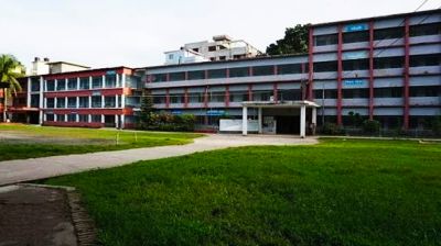 বরিশালের সরকারি কলেজগুলোতে তীব্র আবাসন সংকট