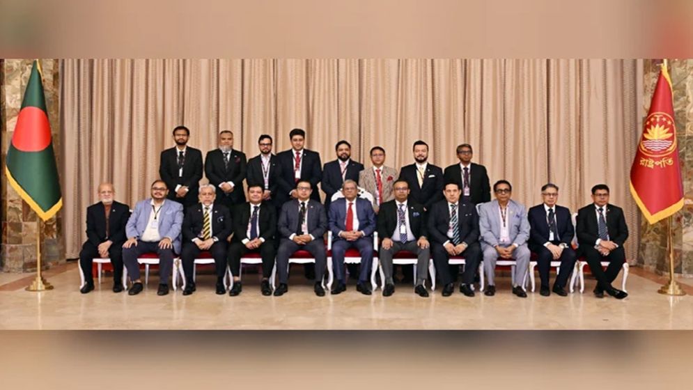 ব্যবসা-বাণিজ্যে এগিয়ে আসতে তরুণদের প্রতি রাষ্ট্রপতির আহ্বান