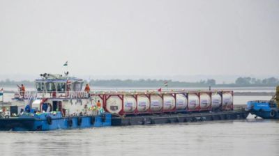 ৭০ বছর পর ব্রহ্মপুত্র দিয়ে আসাম থেকে ঢাকার পথে পণ্যবাহী জাহাজ
