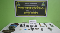 ফরিদপুরে আগ্নেয়াস্ত্র, ককটেল ও সেনাপোশাকসহ ভুয়া সেনা কর্মকর্তা গ্রেপ্তার