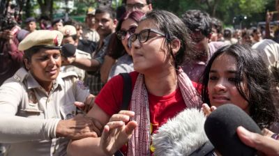 নাটক থেকে রাজনীতির হাতেখড়ি, ছাত্র আন্দোলনের মুখ কে এই নেহা বোরা?