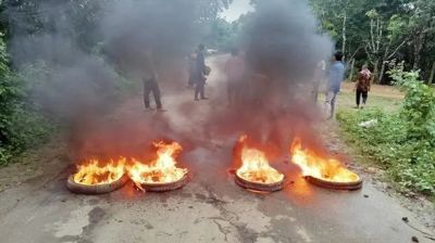 সাজেকে অনির্দিষ্টকালের অবরোধ, আটকা হাজারের বেশি পর্যটক