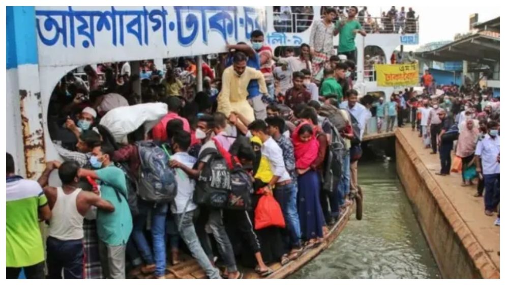 পুজোয় ৫ দিনের ছুটি, ভোগান্তি এড়িয়ে বাড়ি ফিরবেন যেভাবে