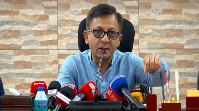 দুধে ভেজাল মেশালে কঠোর ব্যবস্থা: বাণিজ্যমন্ত্রী