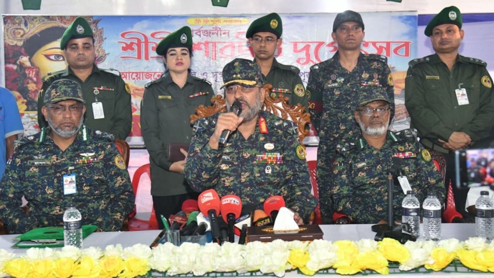গুজব-উসকানি রুখতে ঐক্যবদ্ধ থাকার আহ্বান আনসার-ভিডিপি মহাপরিচালকের