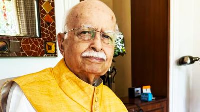 বিজেপির প্রবীণ নেতা আদভানি ফুসফুসের সমস্যায় হাসপাতালে ভর্তি