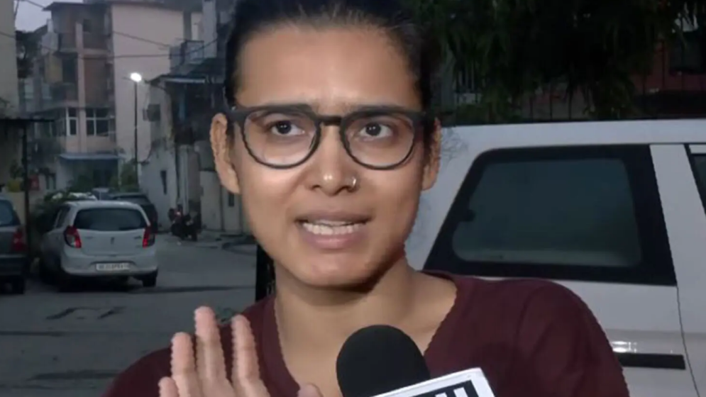নেহা বোরাকে ছেড়ে দিয়েছে দিল্লি পুলিশ, অভিজিৎয়ের সন্ধান চায় সিজেপি