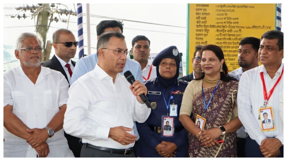 আমিনবাজারে বর্জ্যের স্তূপ এখন দৃষ্টিনন্দন বাগান, ডিসি ফরিদার প্রশংসায় প্রধানমন্ত্রী