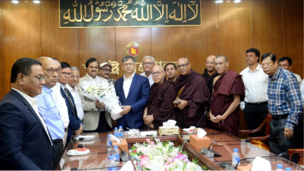 সংবিধান অনুযায়ী দেশে ধর্মের ভিত্তিতে বৈষম্যের সুযোগ নেই: স্বরাষ্ট্রমন্ত্রী