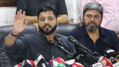 মুক্তিযুদ্ধবিষয়ক প্রতিমন্ত্রী ইশরাক হোসেনের পদত্যাগ