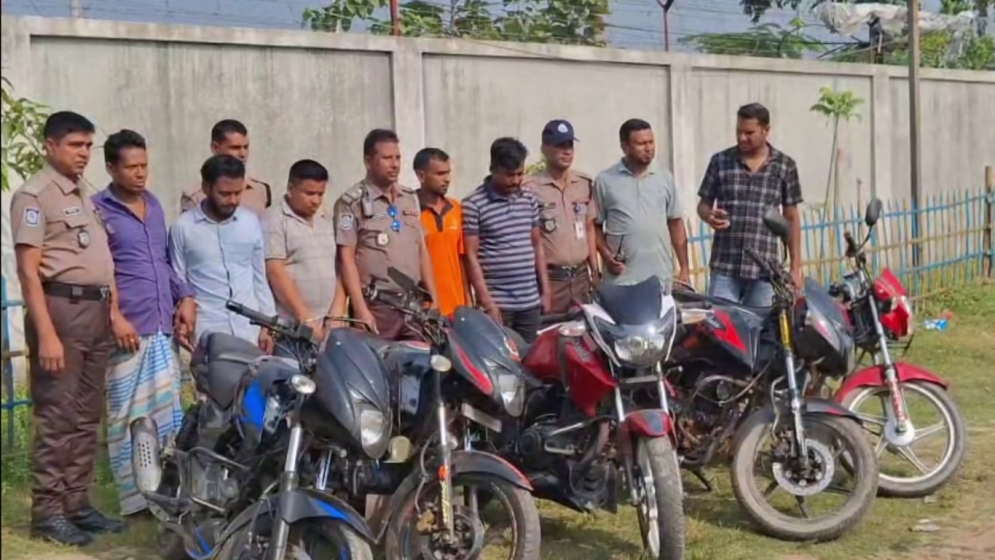 রংপুরে ৫ চোরাই মোটর সাইকেল উদ্ধার, গ্রেপ্তার ৫